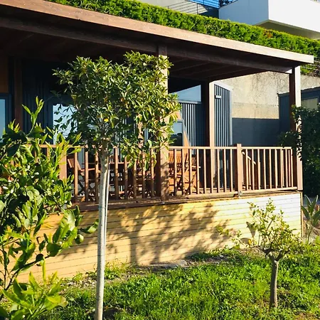 Feriehus Garden House In